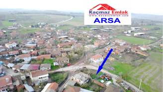 Biga Sarıca Köyünde Satılık İmarlı 250 M2 Arsa
