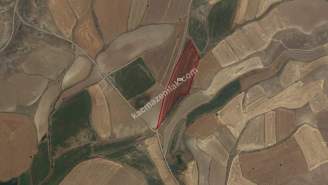 Erzincan Çayırlı Çaykent Köyünde Satılık Tarla.