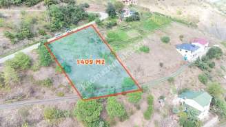 Akçaabat Yeşiltepede Düzköy Yoluna Yakın Satılık Arazi