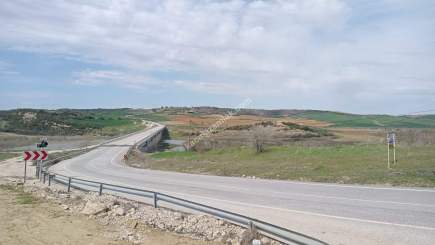 Tekirdağ Şarköy Yoluna Cephe Turizm Projeli Tarla 10