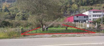 Beşikdüzü Akkese'de Şalpazarı Yoluna Cepheli Arazi 3