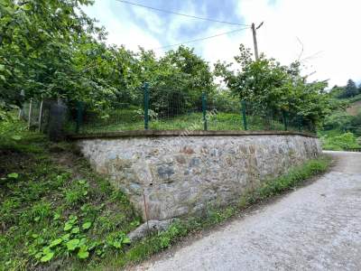 Merkez Oğlu Mahallesi’nde Satılık Duvarları Yapılmış Ar 8