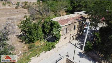 Niğde Merkez Kayaardında Mükemmel Konumda Satılık Arsa 2