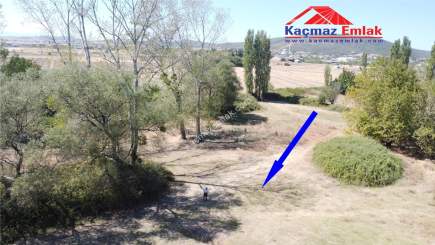 Biga Örtülüce Köyüne 550 Metre Mesafede Satılık Bahçe 14