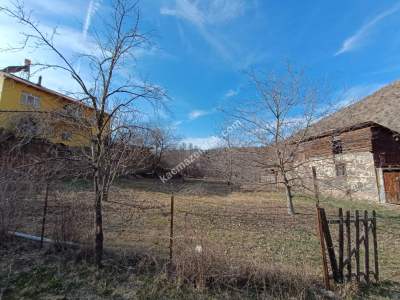 Gümüşhane Merkez Mescitli'de Anayola Çok Yakın Mesafed 3