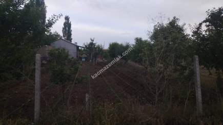 Konya Meram Karahüyük De 670 M2 Bahçe 2