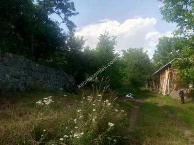 Artvin Şavşat Düzenli Köyünde Satılık Konut İmar Arsa 9