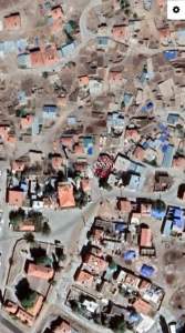 Develi Şahmelik Köyü Meydanda Ev 1