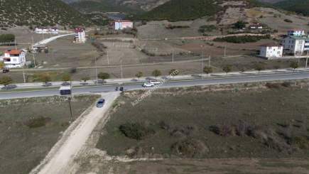 Niksar Bahçelievler Mah. Ana Yola Sıfır Arsa 2