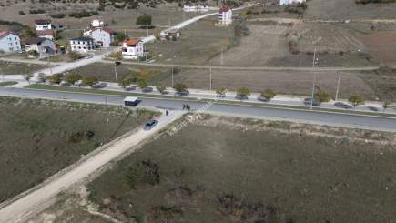 Niksar Bahçelievler Mah. Ana Yola Sıfır Arsa 4