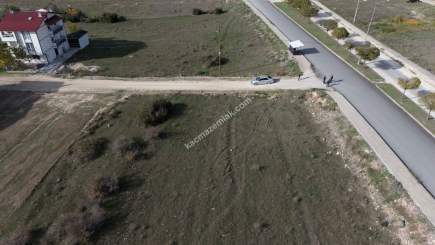 Niksar Bahçelievler Mah. Ana Yola Sıfır Arsa 11