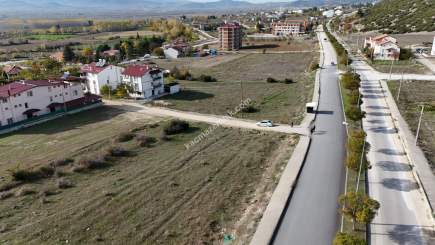 Niksar Bahçelievler Mah. Ana Yola Sıfır Arsa 5