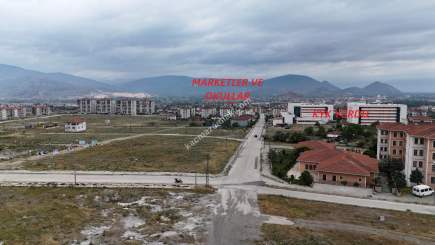Turhalda Yeşilkentte 3 Kat İmarlı 600M² Köşe Parsel 7
