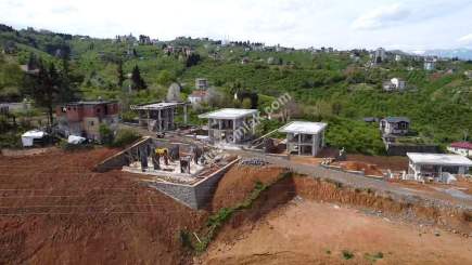 Trabzon Havaalanı Üstünde Satılık Konut Arsası 14