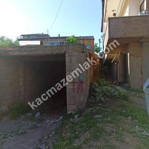 Hakkari Yüksekova'da Satılık 800M² Ev Ve Arsa 8