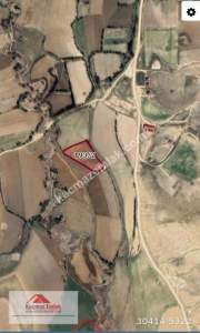 Bayburt Merkeze Yakın Köyde Satılık Tarla 1