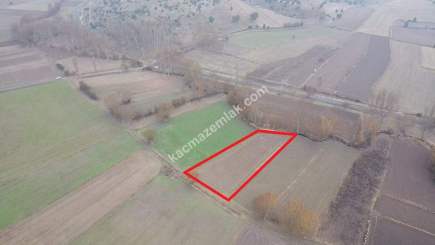 Kütahya Merkez Ahiler' De Satılık 1625M2 Tarla 21