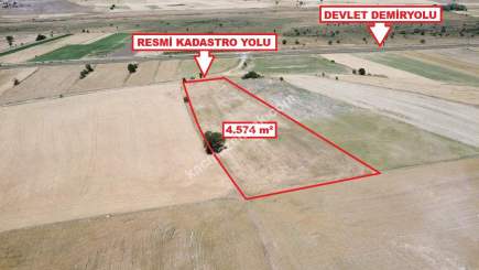 Kütahya Merkez Uluköy'de 4.574M2 Satılık Fırsat Tarla 7