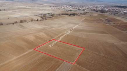 Kütahya Merkez Kızılcaören 4560M2 Satılık Tarla 24