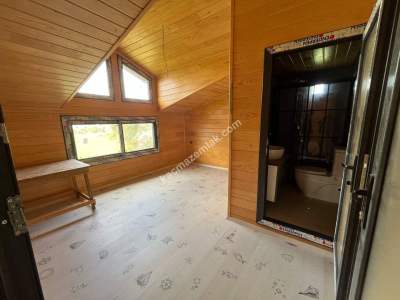 Adana Çukurova Pirili Mahallesinde Ahşap Villa Ve Arazi 6