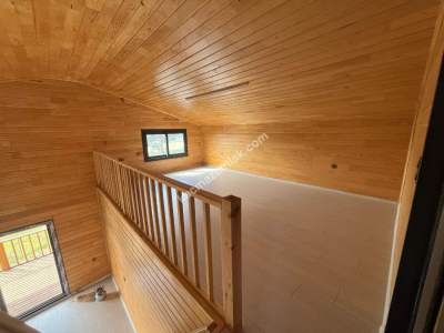 Adana Çukurova Pirili Mahallesinde Ahşap Villa Ve Arazi 5