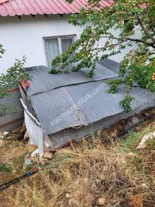 Satılık Tarla + Ruhsatlı Konut 11