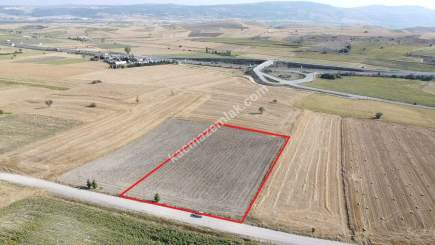 Bozüyük Osb'ye Ve Bursa Yoluna Yakın Yola Cephe 4977M2 17