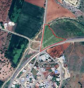 Asfalt Üstü Şehitkamil Karpuzkayada 6.780M2 Uygun Tarla 2