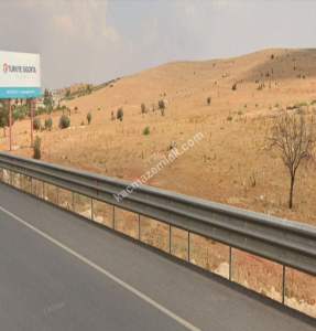 Anayol Üstü Küllüde Yan Yana 2 Adet 9 Dönüm Uygun Tarla 12