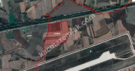 Havaalanı Yanında Çerçi Köyü 1100 M2 Satılık Tarla 1