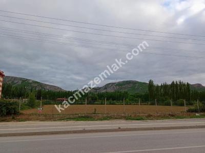 Kaçmaz Emlaktan Turhal Yolu Üzeri 12400 M2 Arsa 3