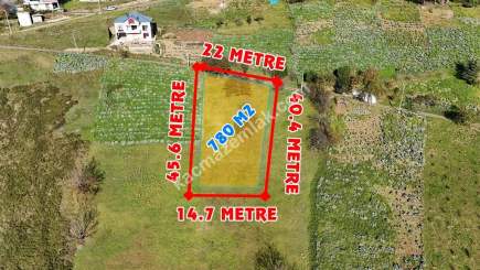 Akçaabat Kirazlık Köyünde Satılık 1384 M2 Arazi 6