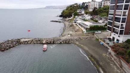 Trabzon Yıldızlıda Deniz Kenarı Satılık Ticari Arsa 2