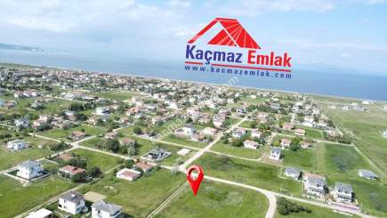 Biga Denizatı Sitesinde Satılık Villa İmarlı Arsa 2