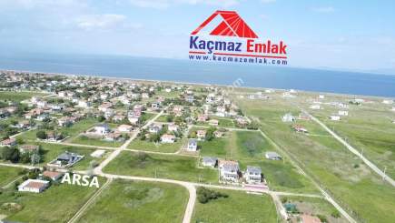 Biga Denizatı Sitesinde Satılık Köşe Villa Arsası 6