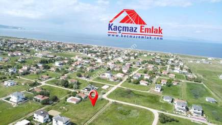 Biga Denizatı Sitesinde Satılık Köşe Villa Arsası 1