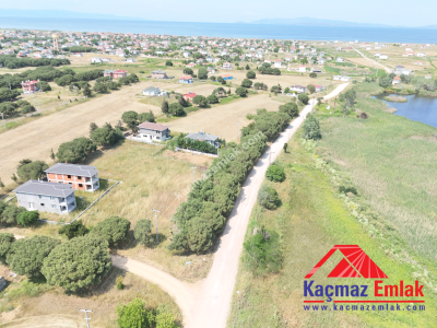 Biga Çeşmealtı Ana Caddede Satılık Villa İmarlı Arsa 3