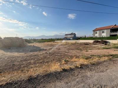 Sazlıcada Harika Konumda Satılık Arsa 1