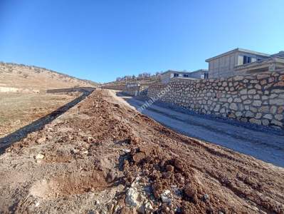 Siirt Tillo'da Satılık Çok Uygun Fiyatlı Villa Arsası 2