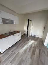 Küçükyalı Minibüse 1. Paralelde Marmaraya Komşu Dükkan