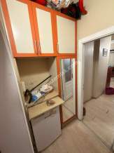 Küçükyalıda Minibüse Yakın Geniş M2'Li Eşyalı Dükkan