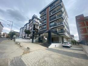 Sultanbeyli Battalgazi Mah Kiralık 175 M2 Dükkan