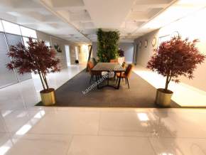 Şişli'De Camlı Plazada Dekorasyonlu, 500 M2 Kiralık