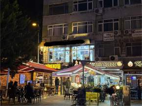 Fatih Yusufpaşa'Da Cadde Üzeri Çift Cephe Köşe Dükkan