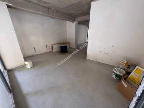 Acıbadem Caddesinde Sıfır Binada 65 M2 Satılık Dükkan