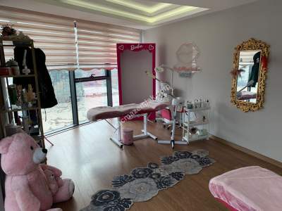 Kayapınar 75. Yolda Devren Kiralık Güzellik Salonu 7