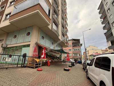 Akçaabat Çolaklı Mahalesinde Devren Satılık Market 19