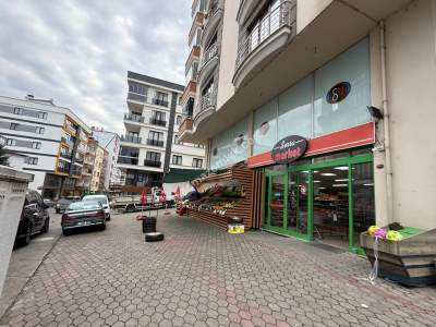 Akçaabat Çolaklı Mahalesinde Devren Satılık Market 18