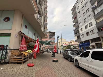 Akçaabat Çolaklı Mahalesinde Devren Satılık Market 20