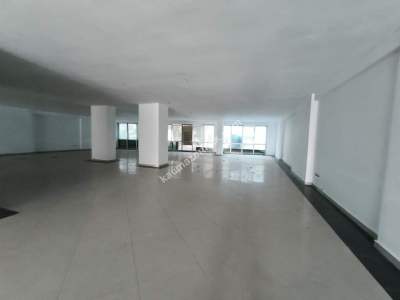 Bağcılar Caddesinde İmalata Uygun İskanlı 600 M2 İşyeri 2